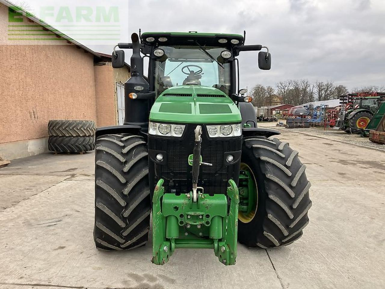 John Deere 8345r *e23* - Farm tractor: picture 4 John Deere 8345r *e23* - Farm tractor: picture 4