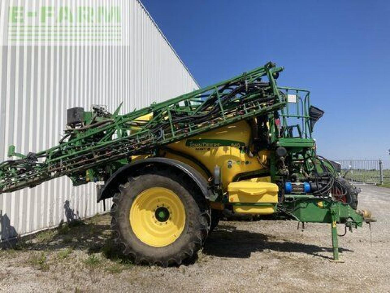 John Deere 840 tf - Trailed sprayer: picture 4 John Deere 840 tf - Trailed sprayer: picture 4