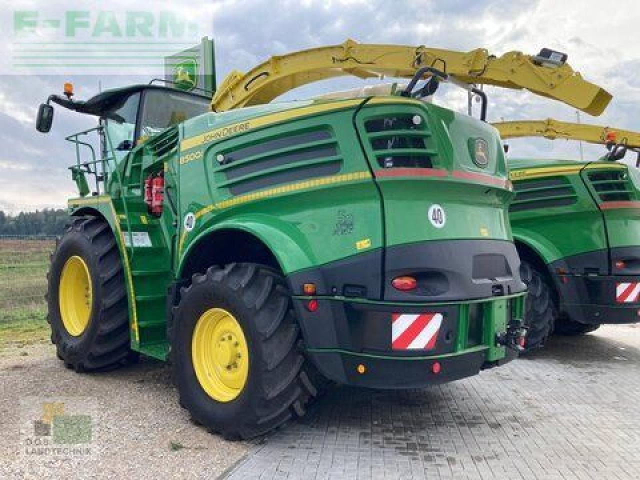 John Deere 8500i - Forage harvester: picture 1 John Deere 8500i - Forage harvester: picture 1