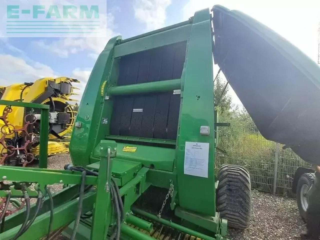 John Deere 864 premium - Square baler: picture 3 John Deere 864 premium - Square baler: picture 3