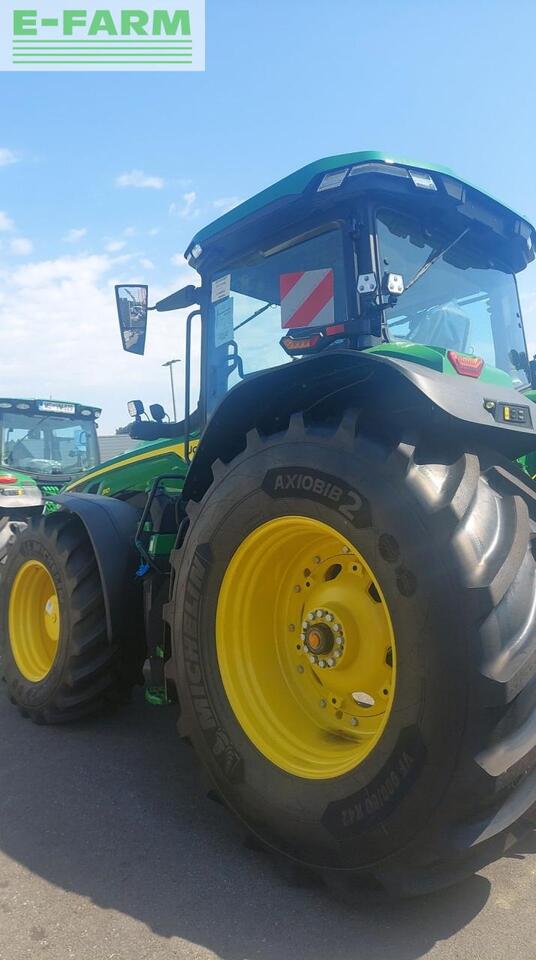 John Deere 8R 310 - Farm tractor: picture 2 John Deere 8R 310 - Farm tractor: picture 2
