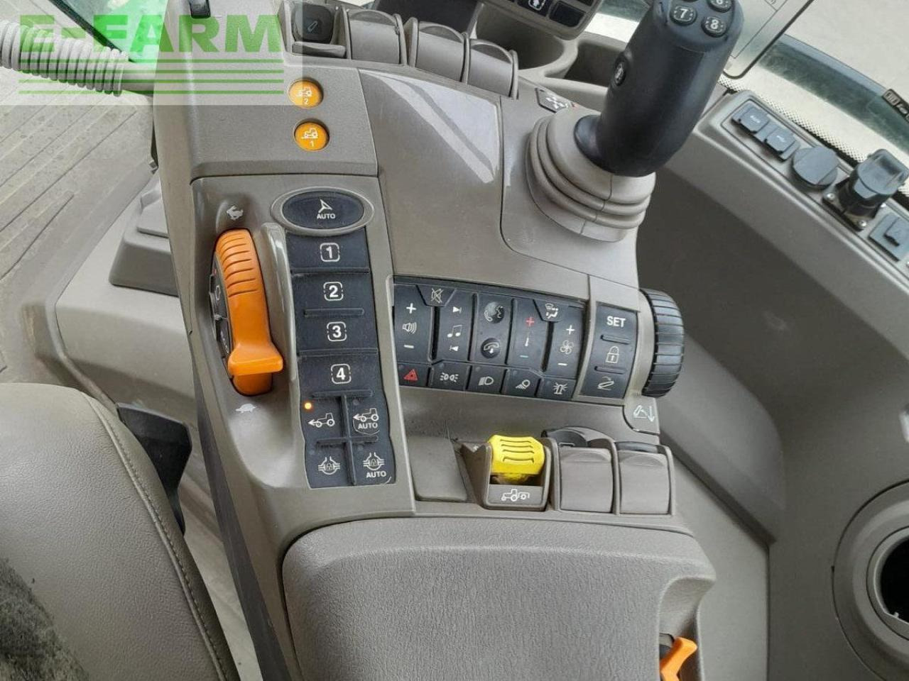 Farm tractor John Deere 8RX 410: picture 10