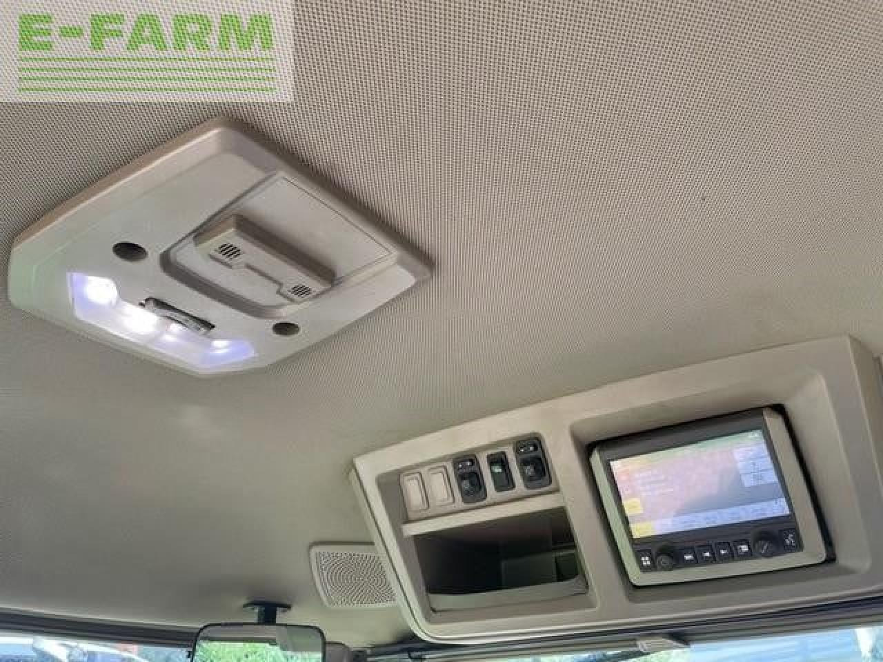 Farm tractor John Deere 8RX 410: picture 14