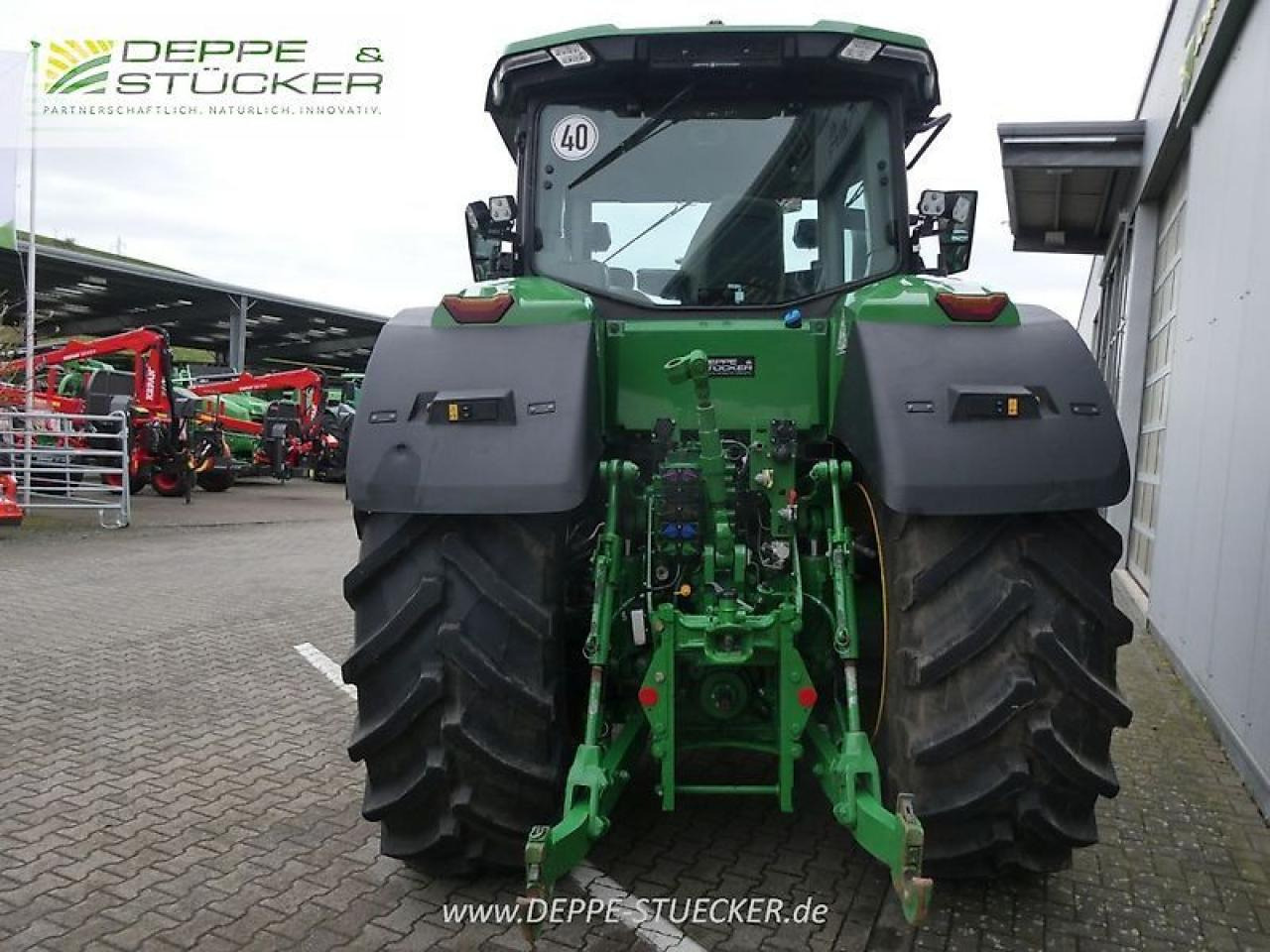 John Deere 8r370 autotrac - Farm tractor: picture 2 John Deere 8r370 autotrac - Farm tractor: picture 2