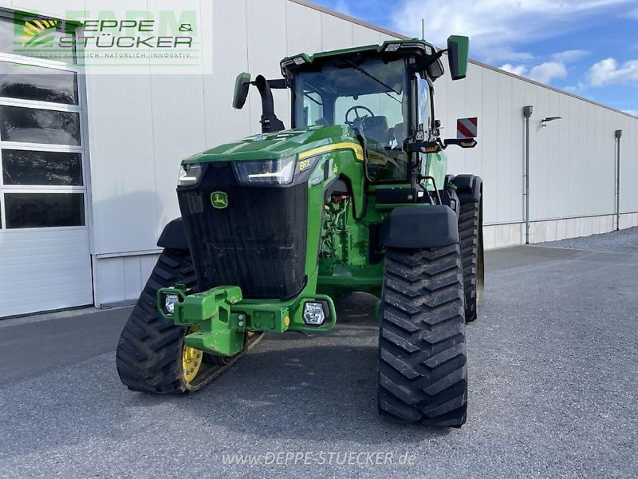 Farm tractor John Deere 8rx 410: picture 20