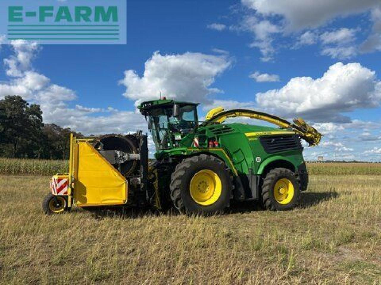 John Deere 9500i - Forage harvester: picture 1 John Deere 9500i - Forage harvester: picture 1