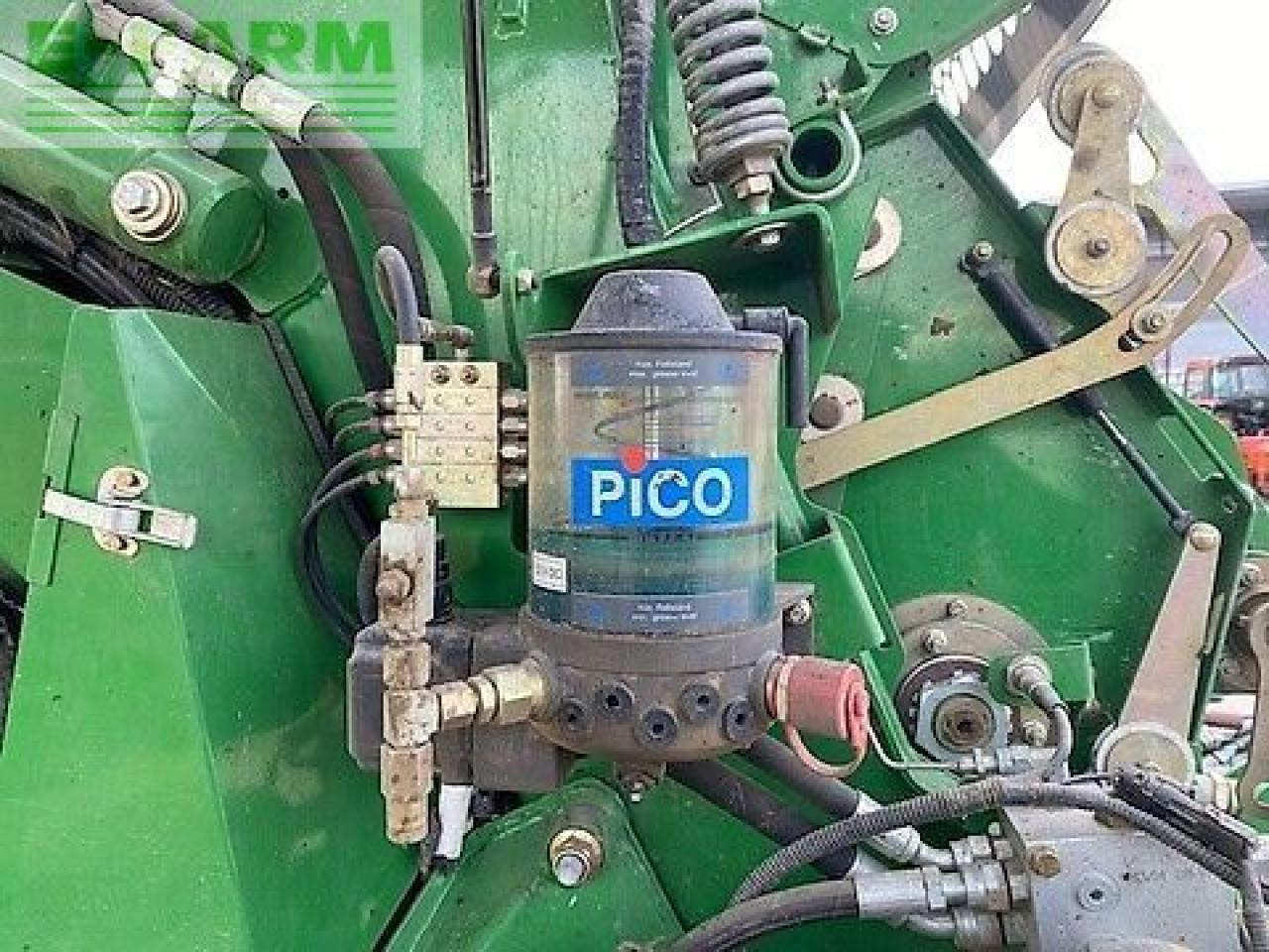 Square baler John Deere 960: picture 9