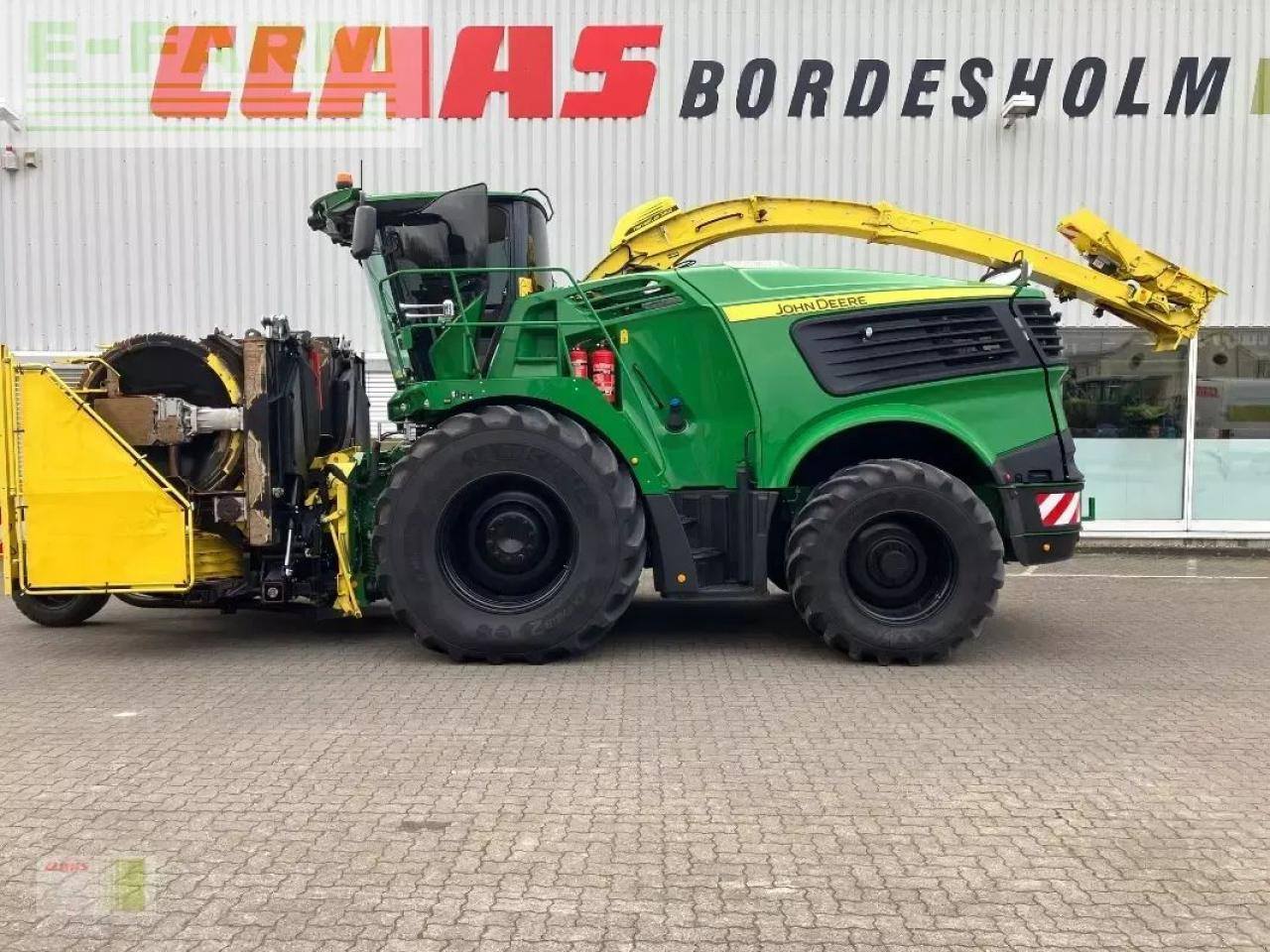 John Deere 9700i - Forage harvester: picture 2 John Deere 9700i - Forage harvester: picture 2