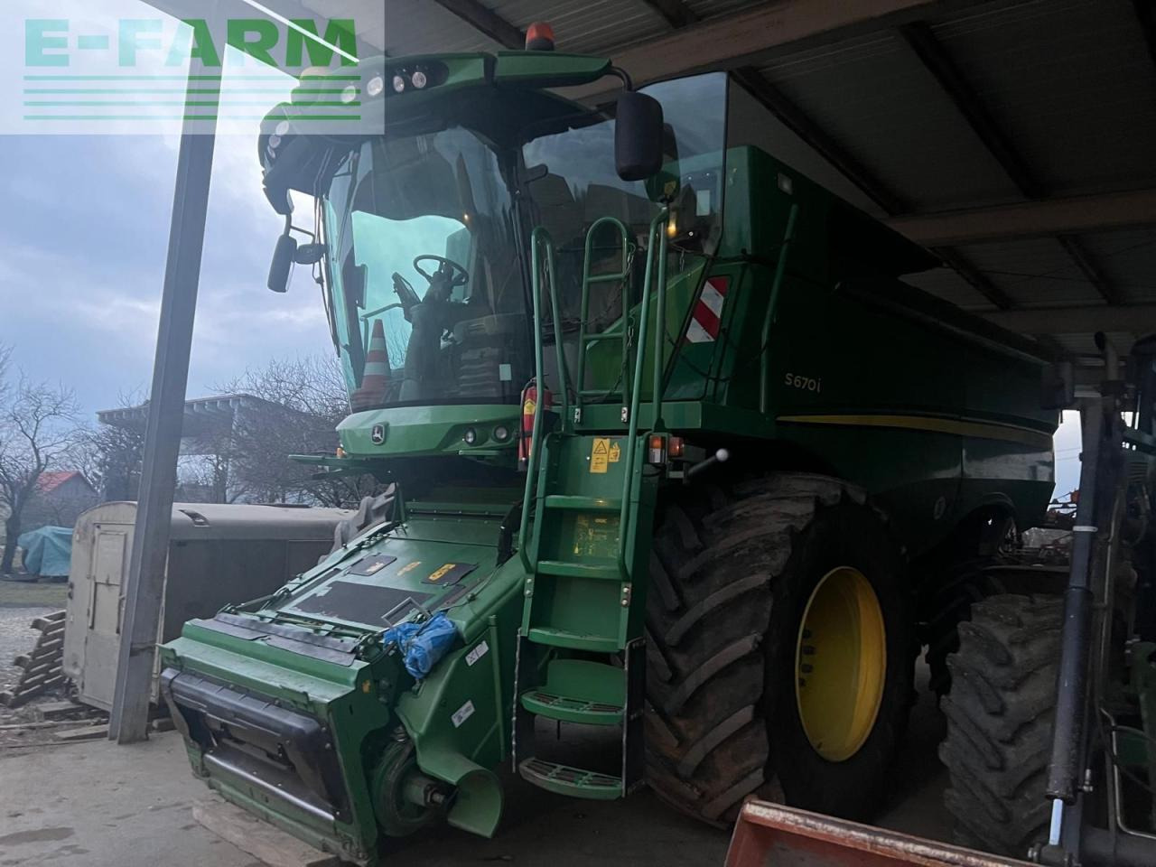 John Deere S670i - Combine harvester: picture 2 John Deere S670i - Combine harvester: picture 2