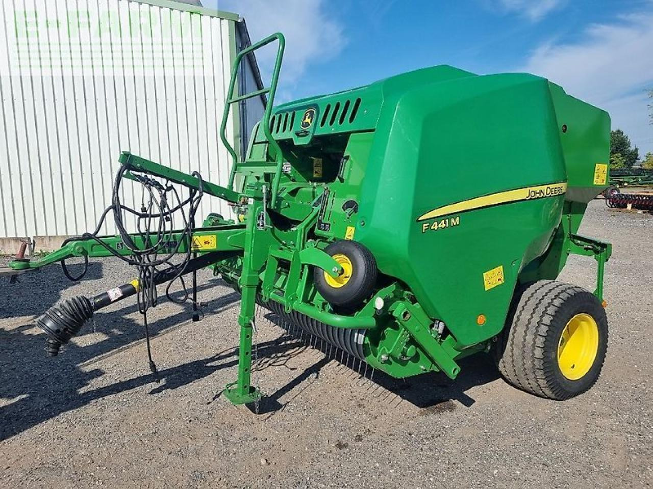 John Deere f441m - Square baler: picture 1 John Deere f441m - Square baler: picture 1