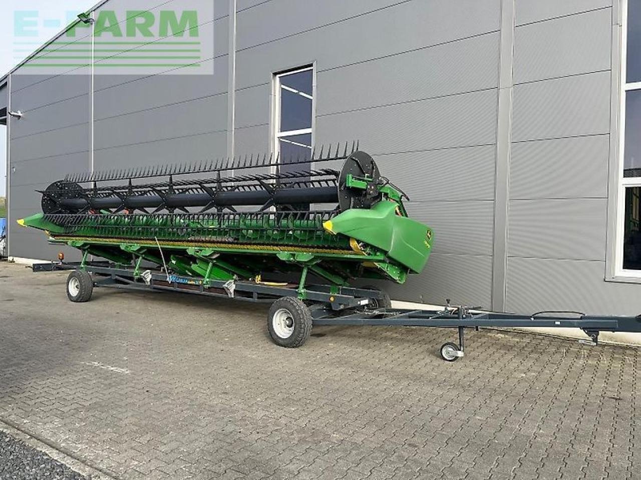 Combine harvester John Deere s 780i: picture 9