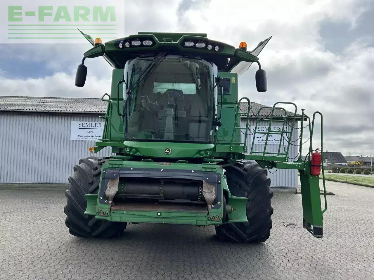 John Deere s690 - Combine harvester: picture 2 John Deere s690 - Combine harvester: picture 2