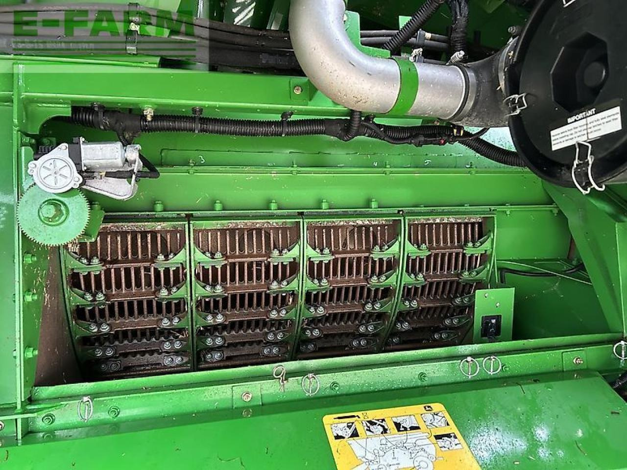 John Deere s690 - Combine harvester: picture 5 John Deere s690 - Combine harvester: picture 5