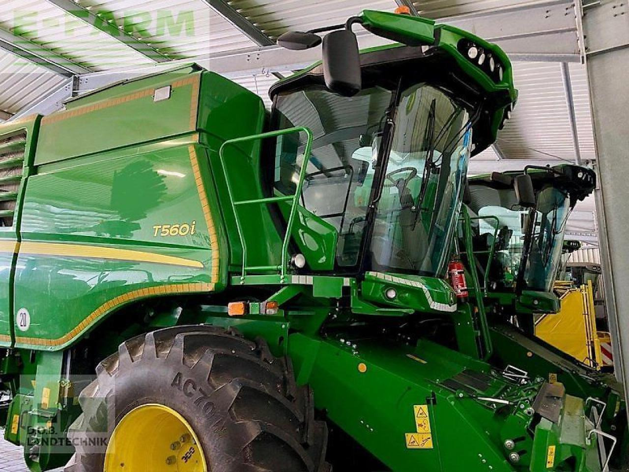John Deere t 560 i - Combine harvester: picture 1 John Deere t 560 i - Combine harvester: picture 1