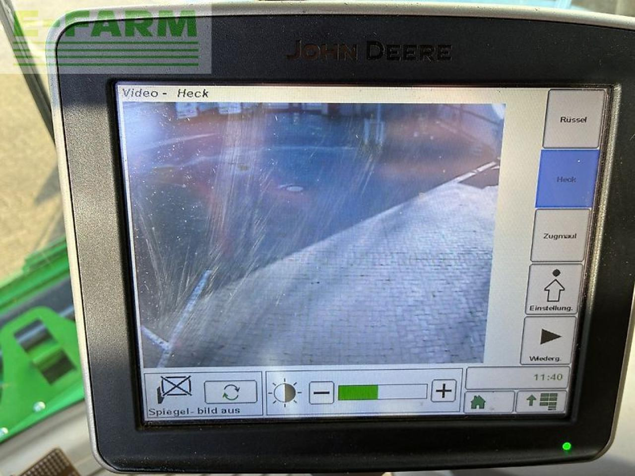 John Deere t 670 i raupe - Combine harvester: picture 4 John Deere t 670 i raupe - Combine harvester: picture 4