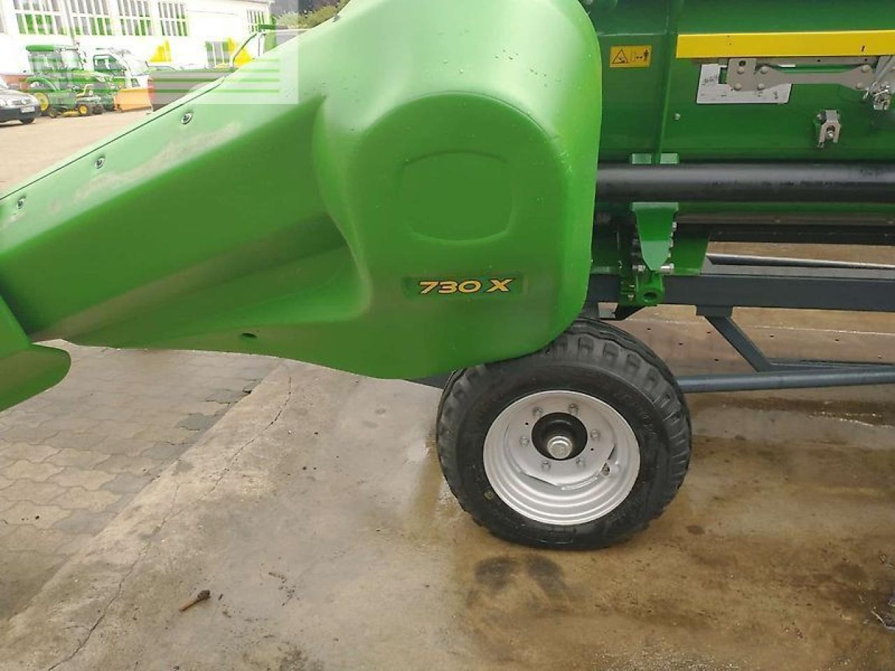 John Deere t670 - Combine harvester: picture 2 John Deere t670 - Combine harvester: picture 2
