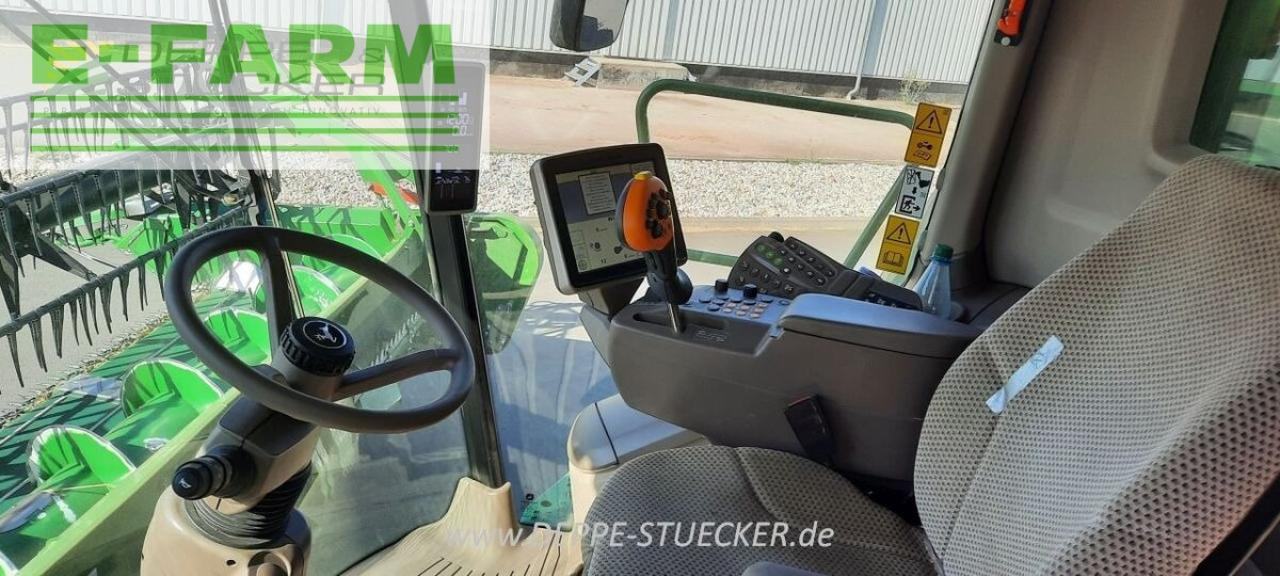 John Deere t670 - Combine harvester: picture 2 John Deere t670 - Combine harvester: picture 2
