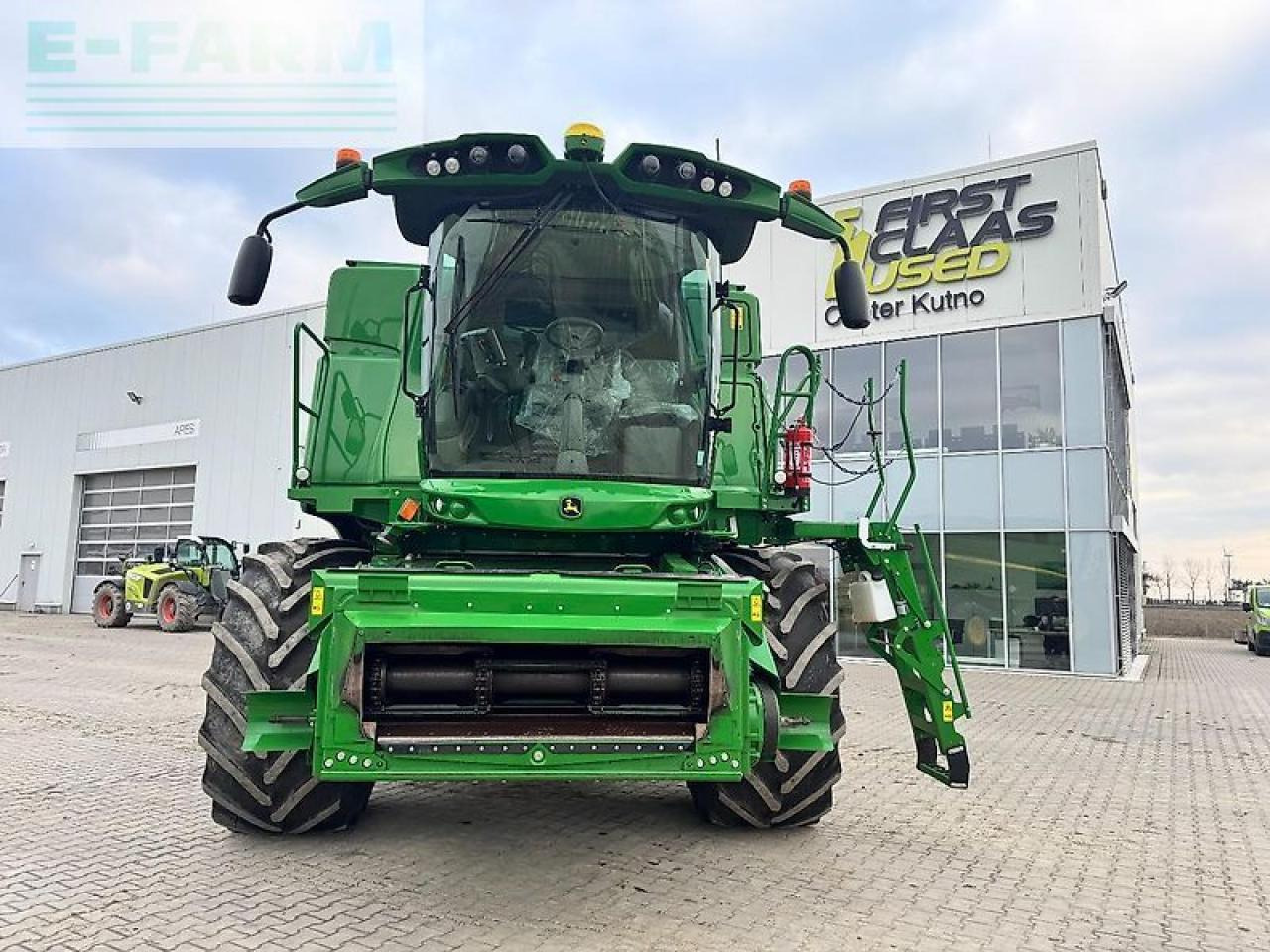 John Deere t670i - Combine harvester: picture 2 John Deere t670i - Combine harvester: picture 2