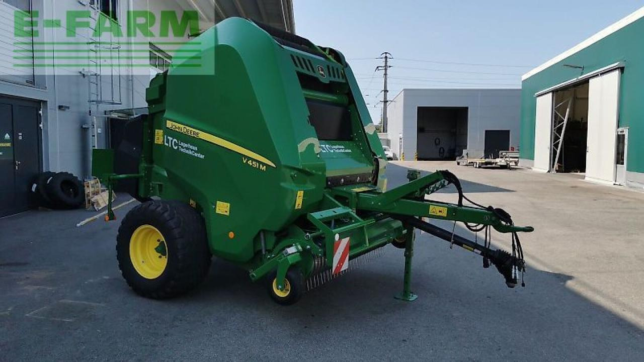 John Deere v 451 m hc25 - Square baler: picture 2 John Deere v 451 m hc25 - Square baler: picture 2
