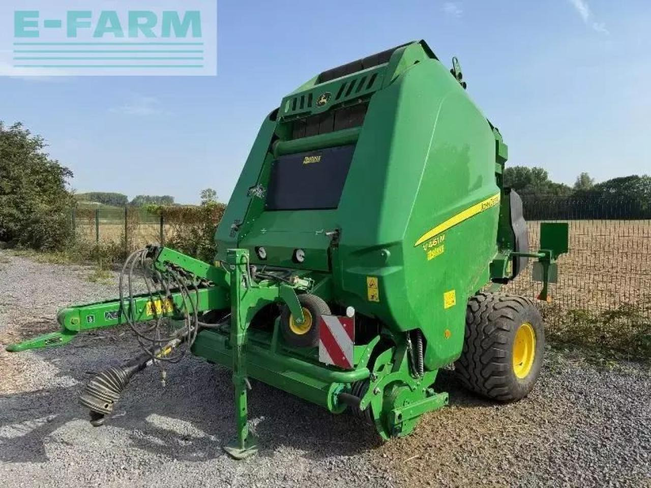 John Deere v461m - Square baler: picture 1 John Deere v461m - Square baler: picture 1
