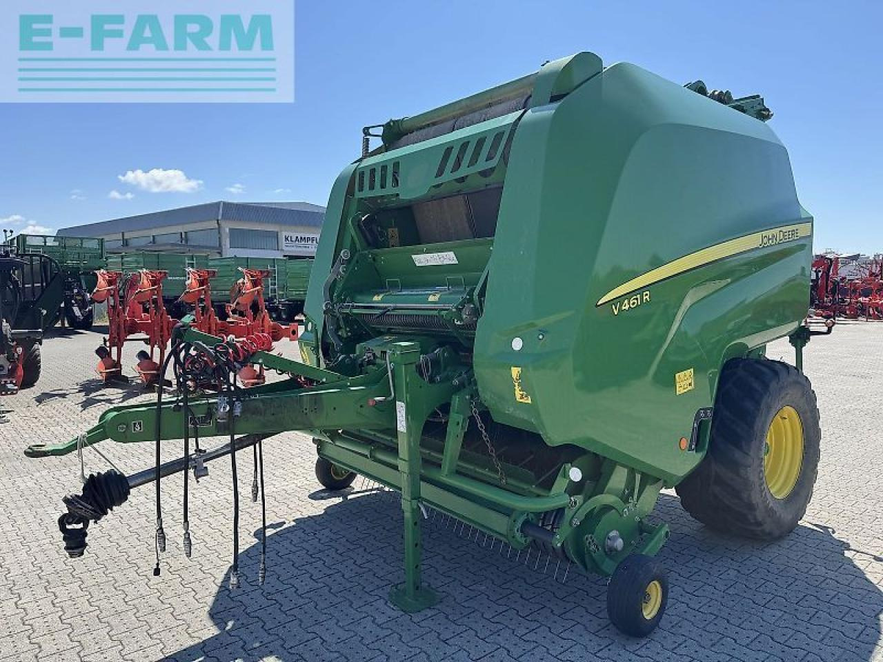 John Deere v461r - Square baler: picture 1 John Deere v461r - Square baler: picture 1
