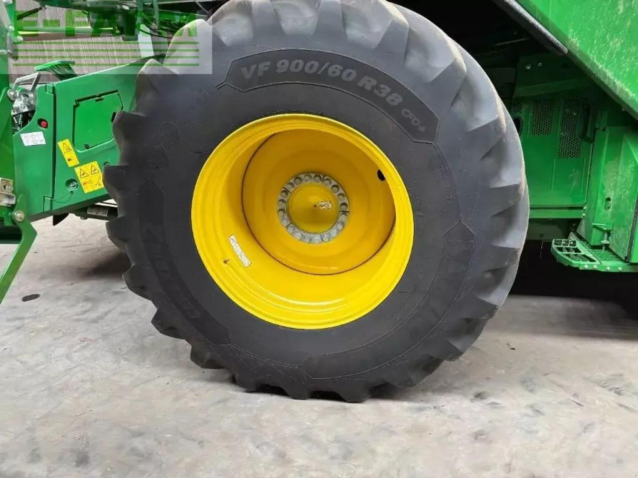 John Deere x9 1000 - Combine harvester: picture 5 John Deere x9 1000 - Combine harvester: picture 5