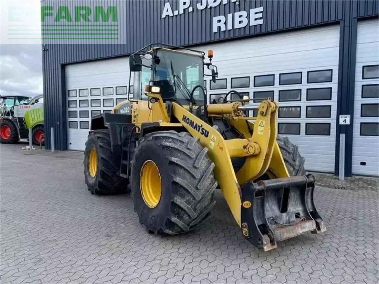 Komatsu wa320-5 - Mini excavator: picture 2 Komatsu wa320-5 - Mini excavator: picture 2