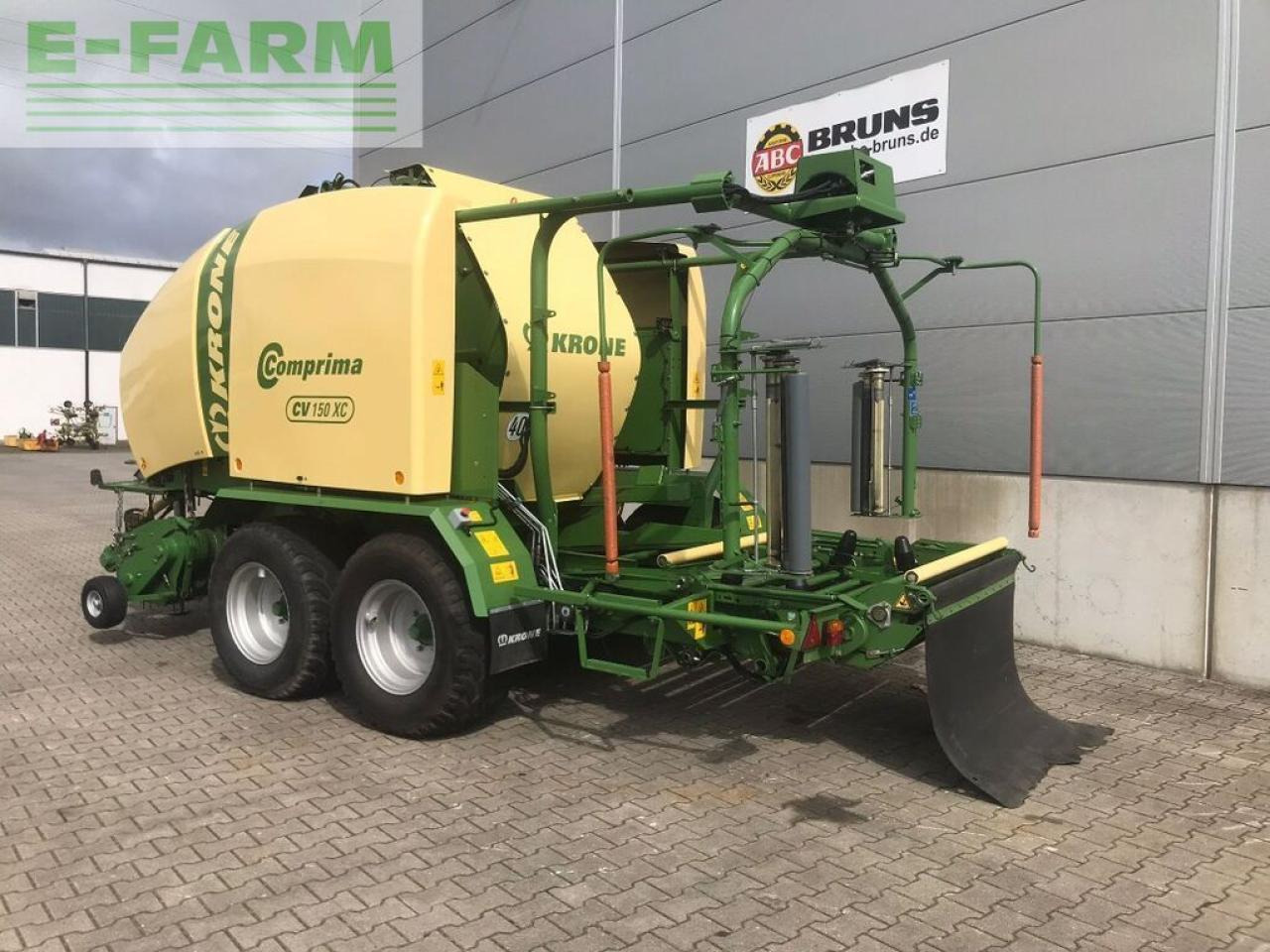 Krone comprima cv 150xc - Square baler: picture 3 Krone comprima cv 150xc - Square baler: picture 3