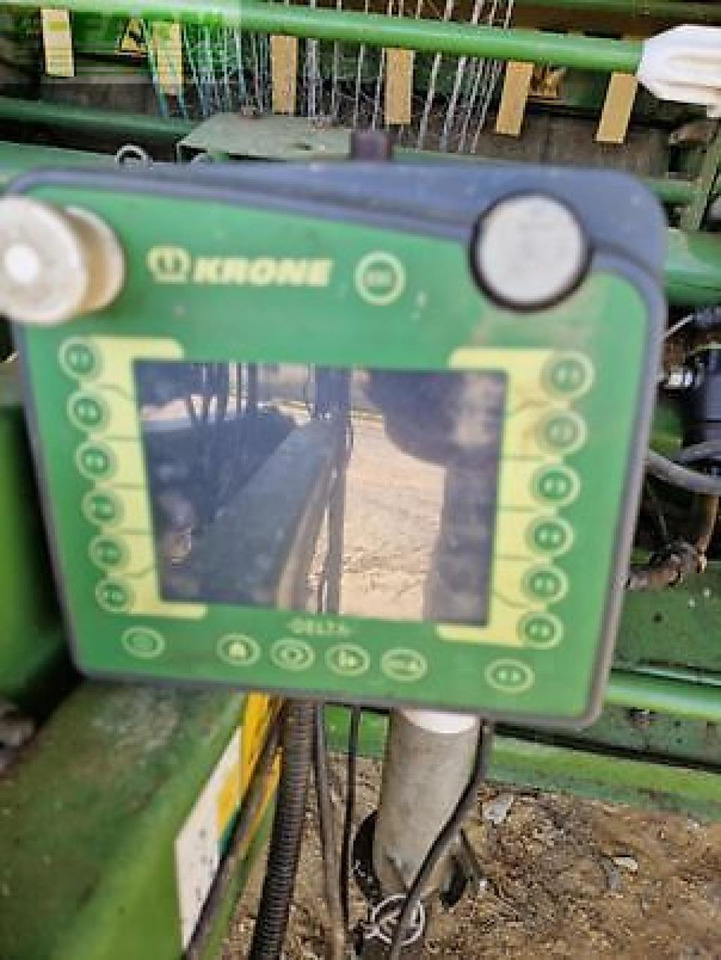 Square baler Krone comprima cv 210 xc: picture 15