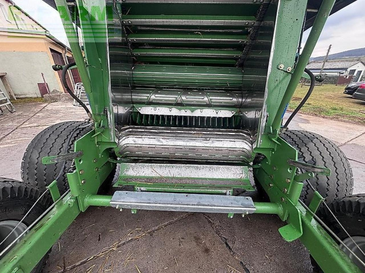 Krone comprima f 155 - Square baler: picture 3 Krone comprima f 155 - Square baler: picture 3