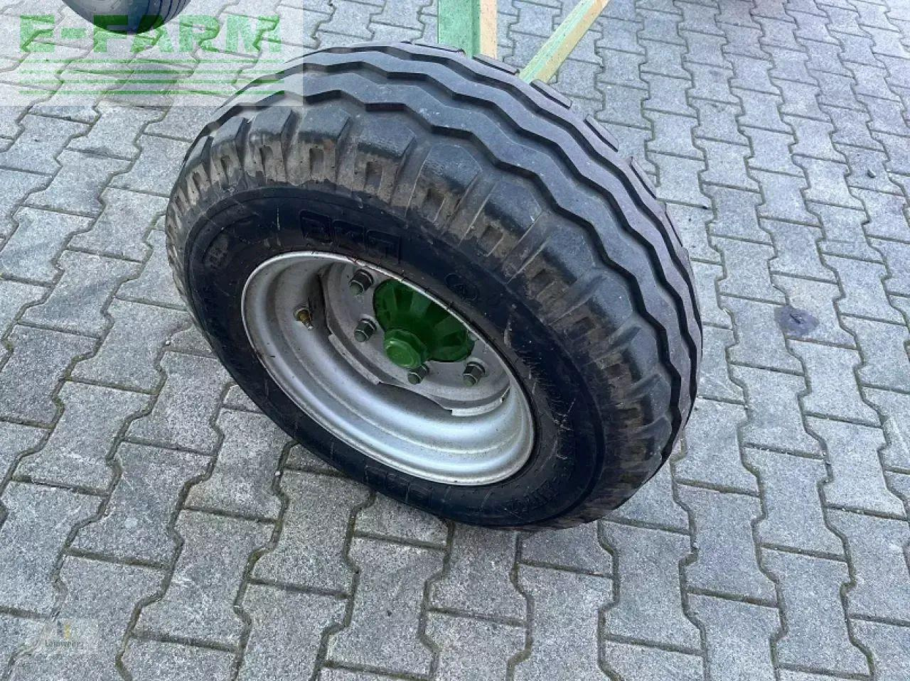 Krone kwt 10.02/10 - Tedder/ Rake: picture 5 Krone kwt 10.02/10 - Tedder/ Rake: picture 5