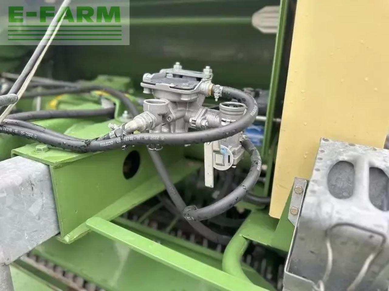 Krone vario pack 1500 multi cut rundballenpresse - Square baler: picture 5 Krone vario pack 1500 multi cut rundballenpresse - Square baler: picture 5