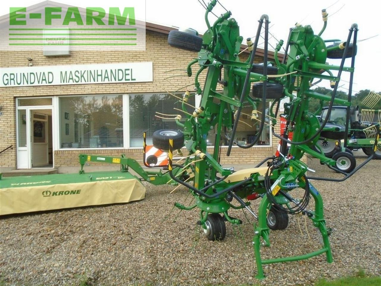Krone vendro 900 - Tedder/ Rake: picture 2 Krone vendro 900 - Tedder/ Rake: picture 2
