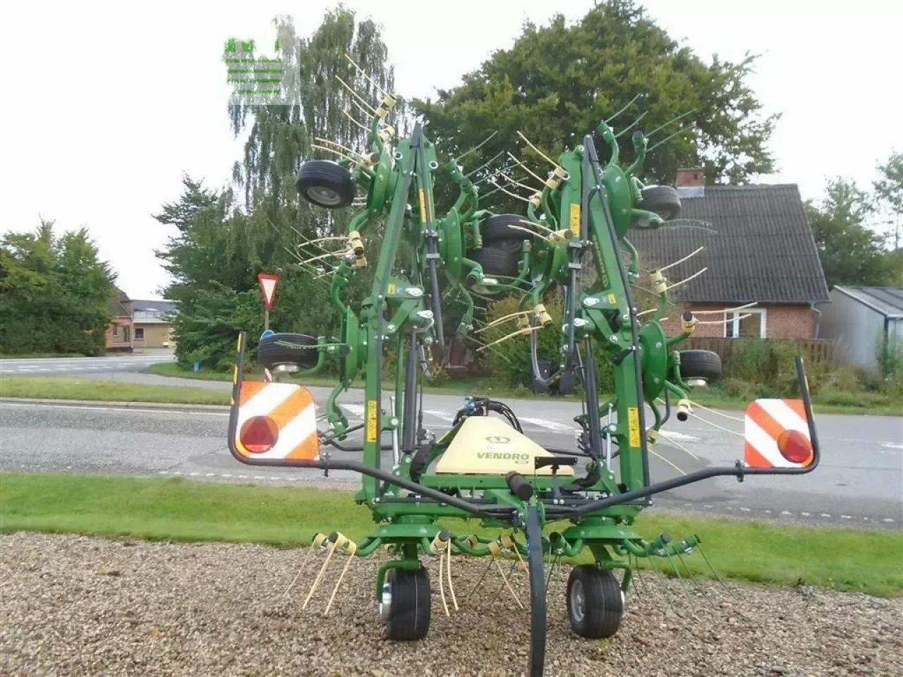 Krone vendro 900 - Tedder/ Rake: picture 1 Krone vendro 900 - Tedder/ Rake: picture 1