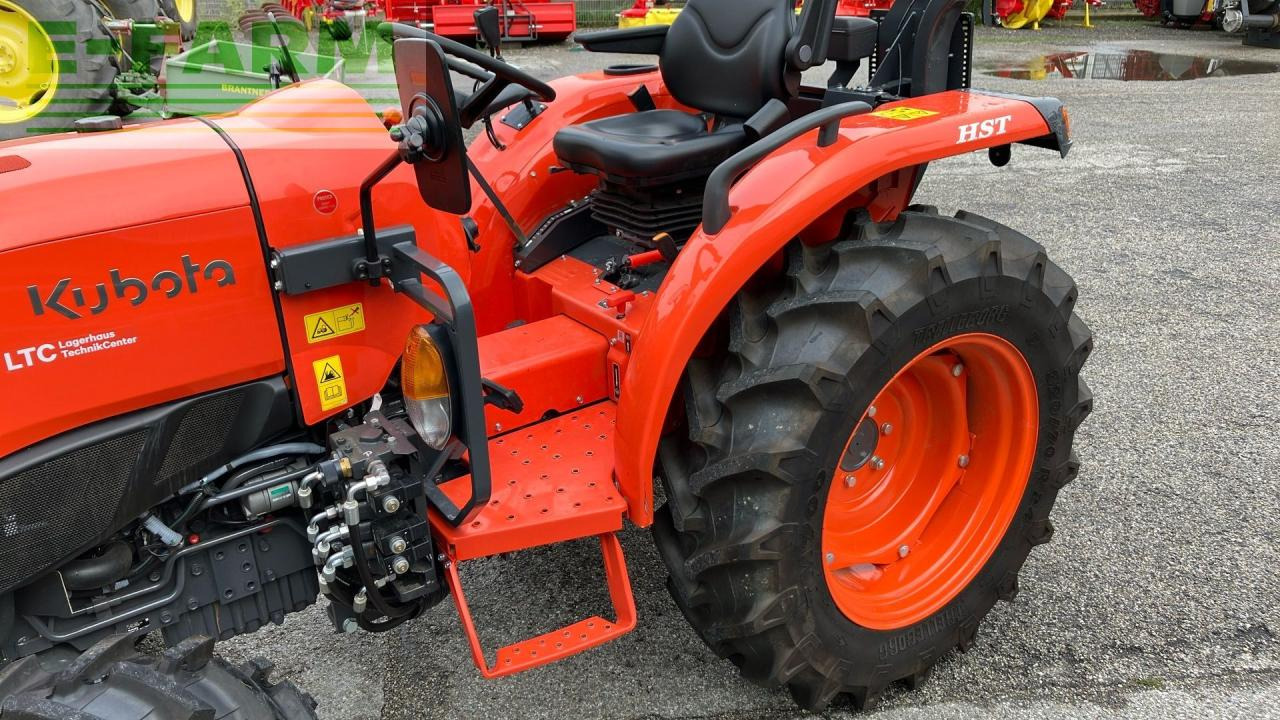 Farm tractor Kubota L1-382: picture 16