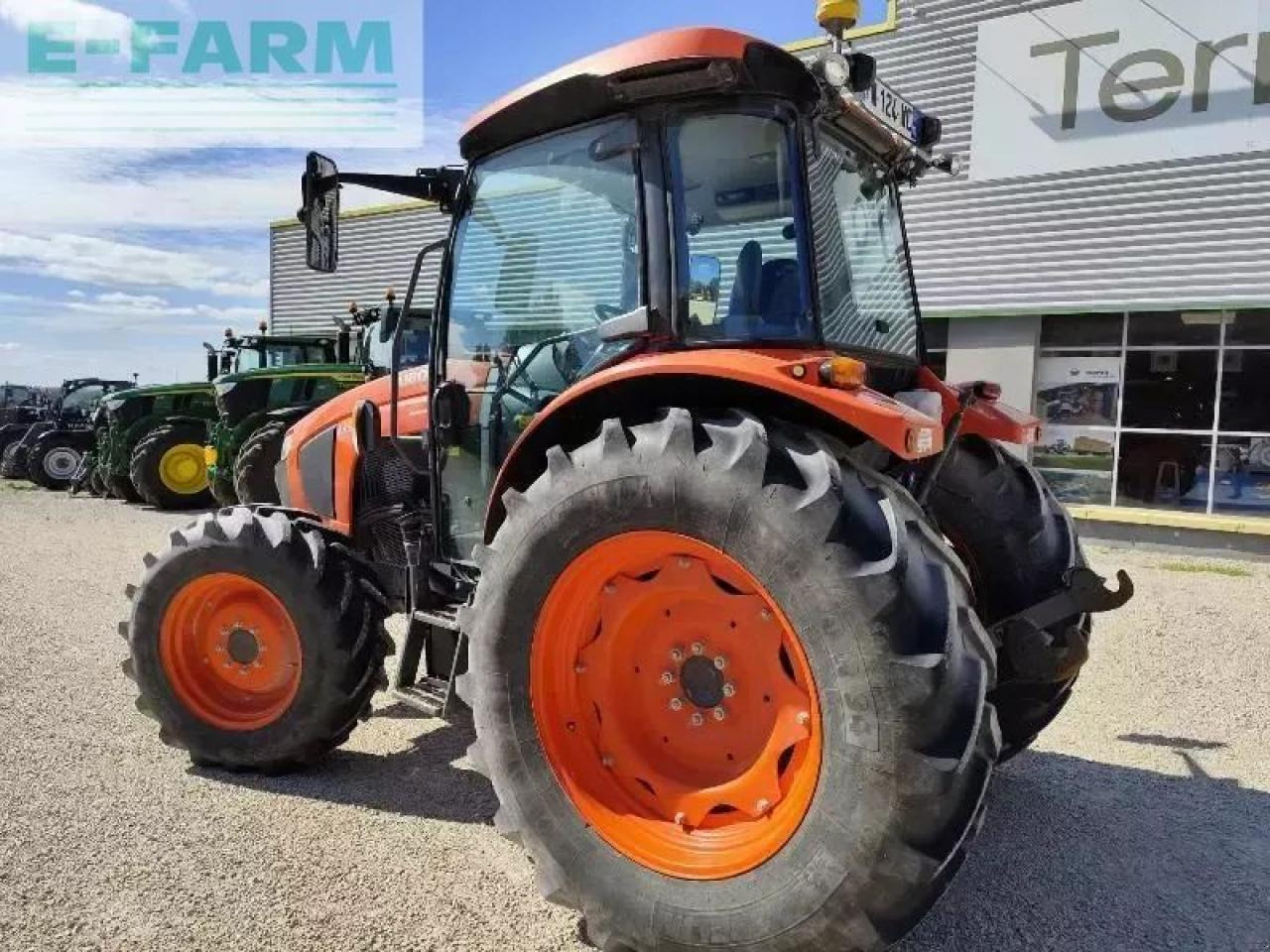 Kubota m 5111 - Farm tractor: picture 3 Kubota m 5111 - Farm tractor: picture 3