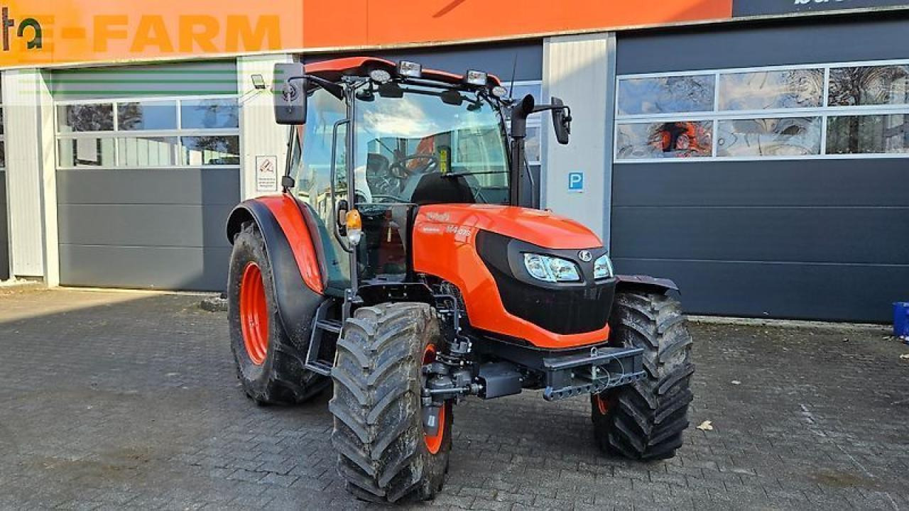 Kubota m4-073 cab - Farm tractor: picture 5 Kubota m4-073 cab - Farm tractor: picture 5