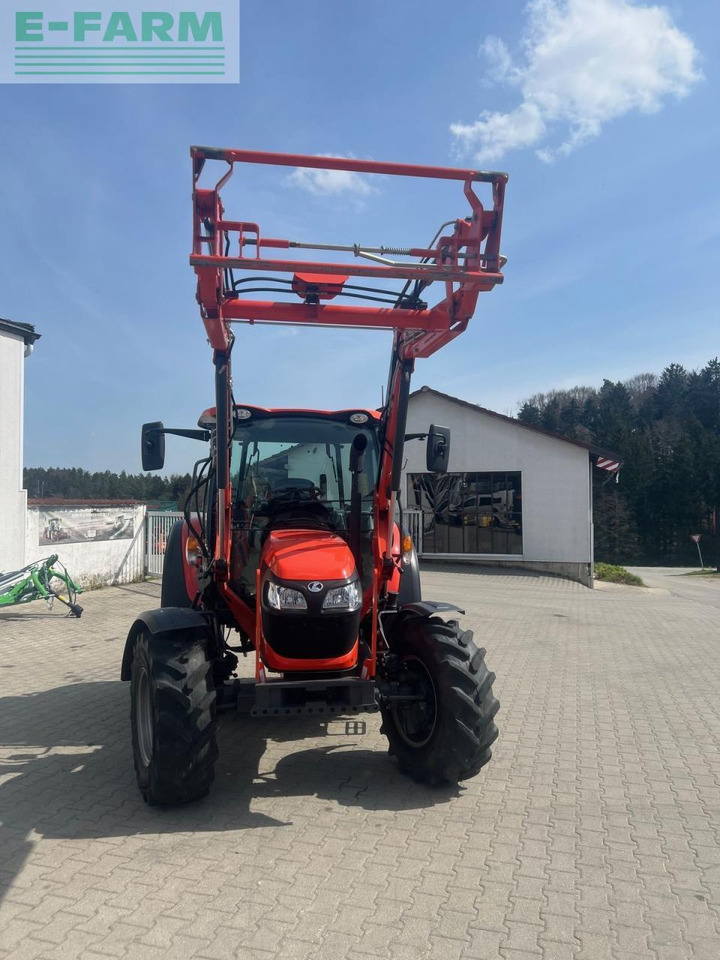 Kubota m4062 cab - Farm tractor: picture 5 Kubota m4062 cab - Farm tractor: picture 5