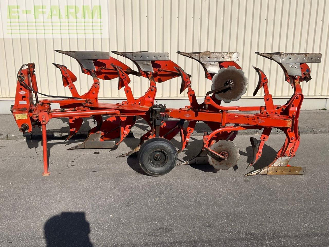 Kuhn MM 110 4T - Plow: picture 2 Kuhn MM 110 4T - Plow: picture 2