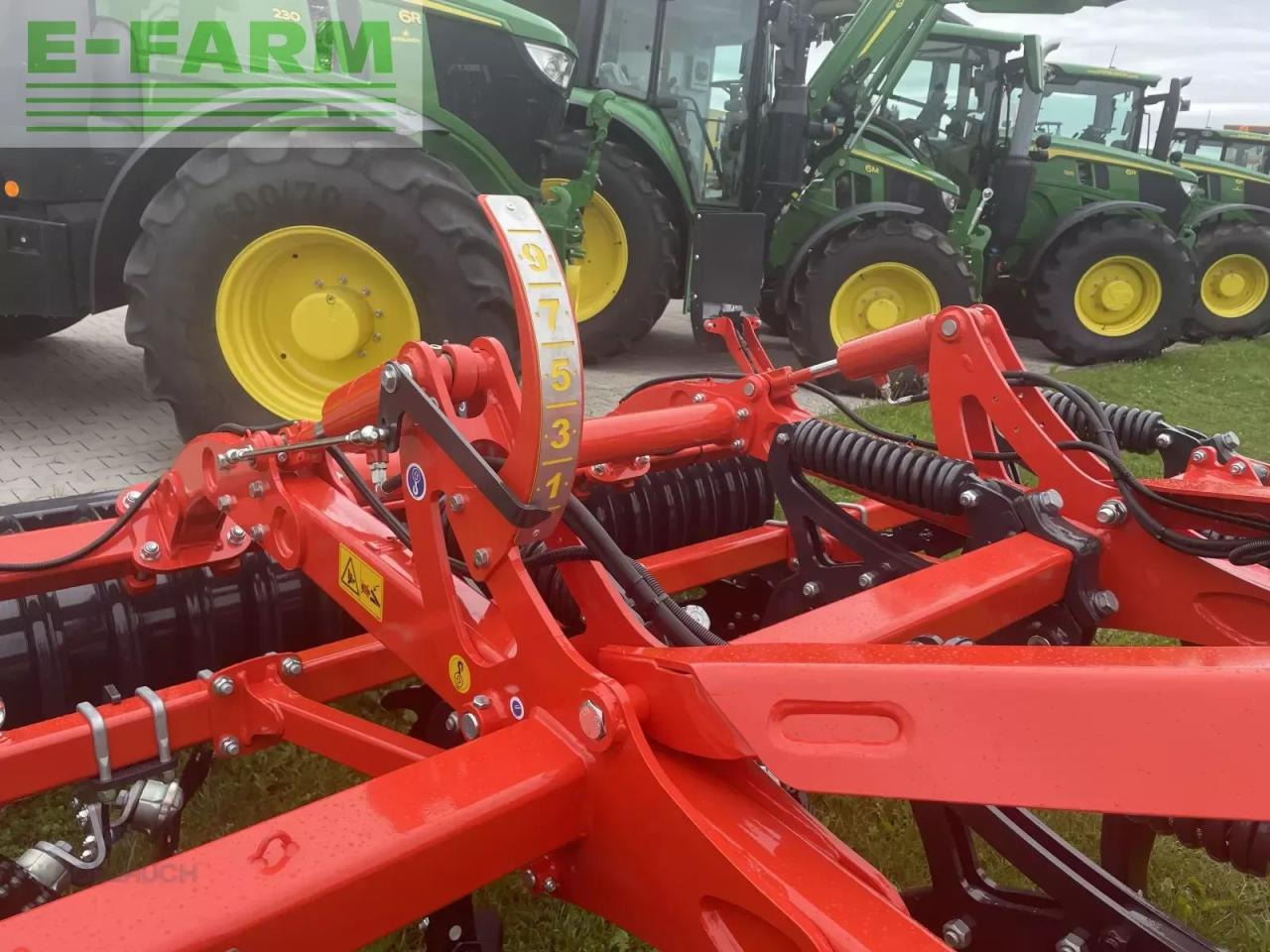 Kuhn cultimer l300 ns - Cultivator: picture 5 Kuhn cultimer l300 ns - Cultivator: picture 5