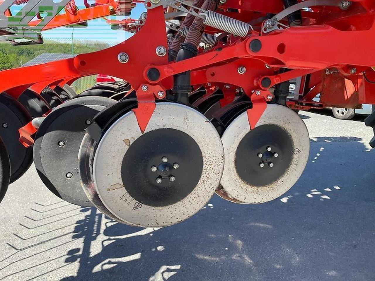 Kuhn drillkombi btf 5000 r mit fronttank und kreiselegge - Seed drill: picture 5 Kuhn drillkombi btf 5000 r mit fronttank und kreiselegge - Seed drill: picture 5