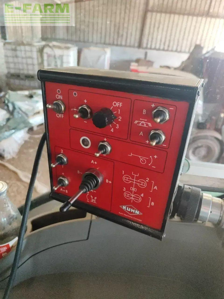 Kuhn ga 15021 - Tedder/ Rake: picture 5 Kuhn ga 15021 - Tedder/ Rake: picture 5