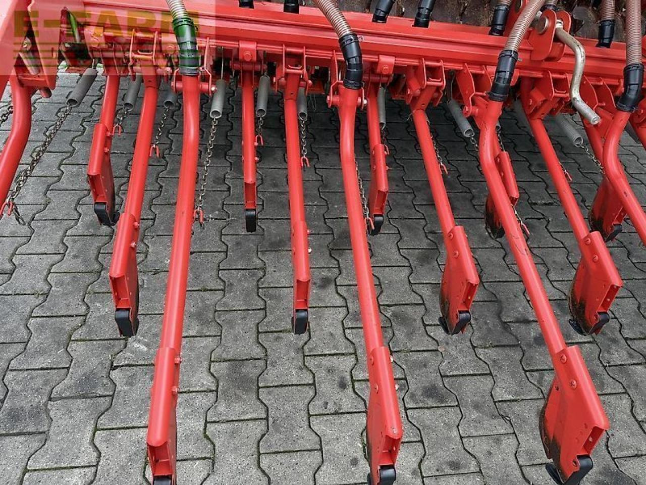 Kuhn hr 3004 d + venta al 302 24 - Seed drill: picture 5 Kuhn hr 3004 d + venta al 302 24 - Seed drill: picture 5