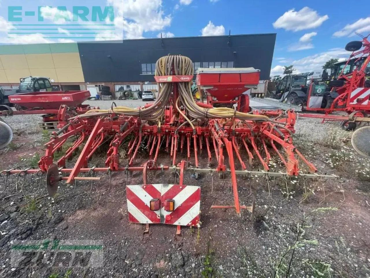 Kuhn hr5004dr + venta tf 702 - Combine seed drill: picture 4 Kuhn hr5004dr + venta tf 702 - Combine seed drill: picture 4