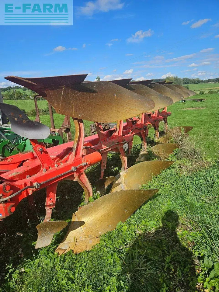 Kuhn varimaster 152 - Plow: picture 1 Kuhn varimaster 152 - Plow: picture 1