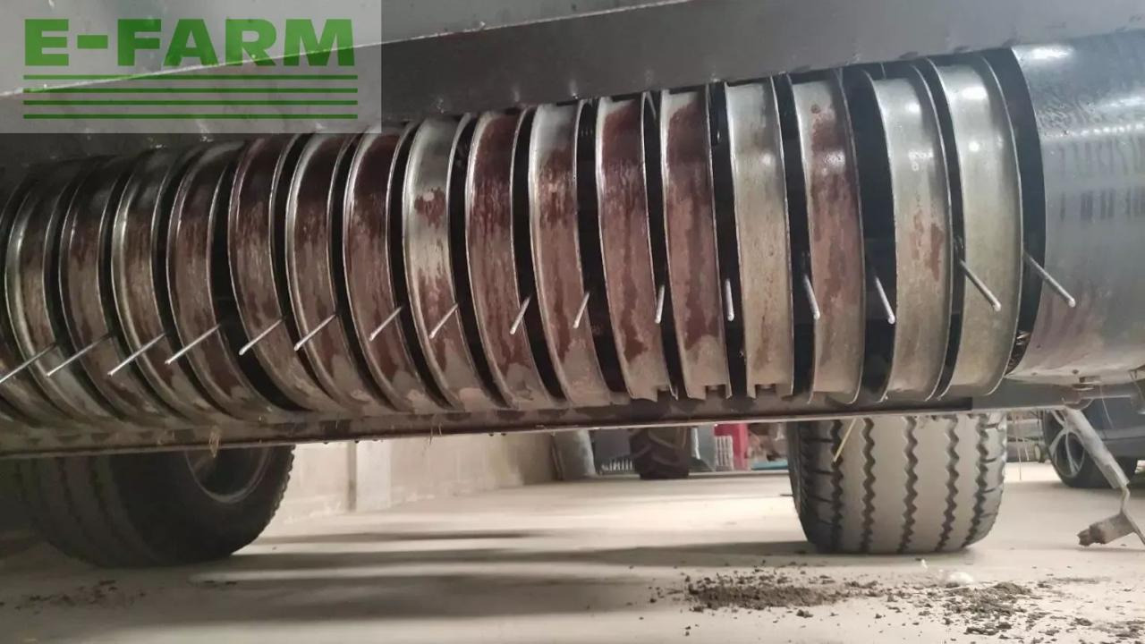 Kuhn vb2255 - Square baler: picture 5 Kuhn vb2255 - Square baler: picture 5