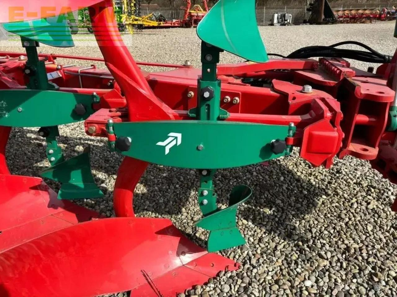 Kverneland 3300 s variomat 6 f - Plow: picture 5 Kverneland 3300 s variomat 6 f - Plow: picture 5