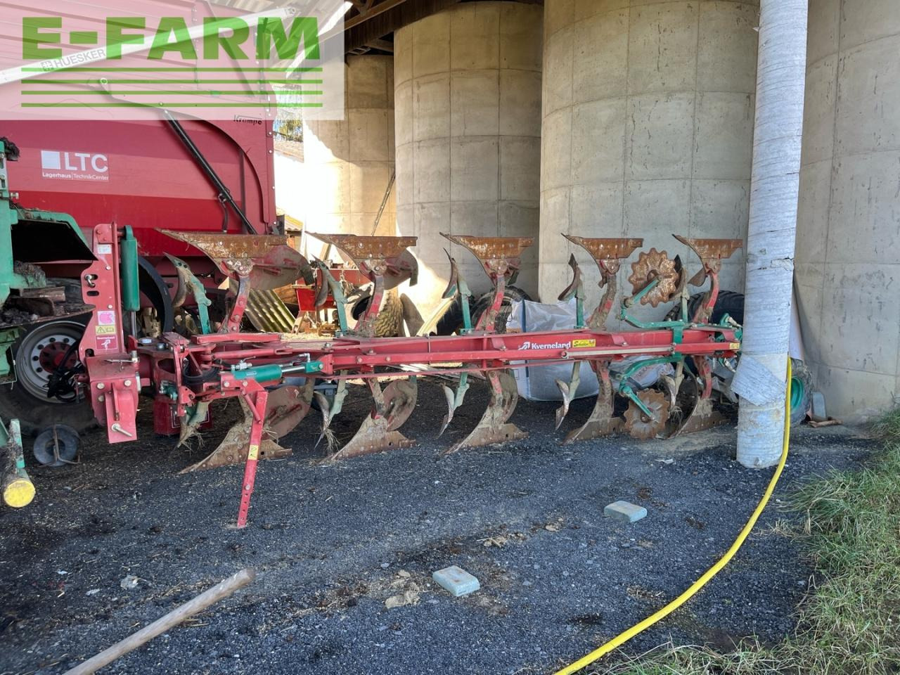 Kverneland LB 100-300 - Plow: picture 1 Kverneland LB 100-300 - Plow: picture 1