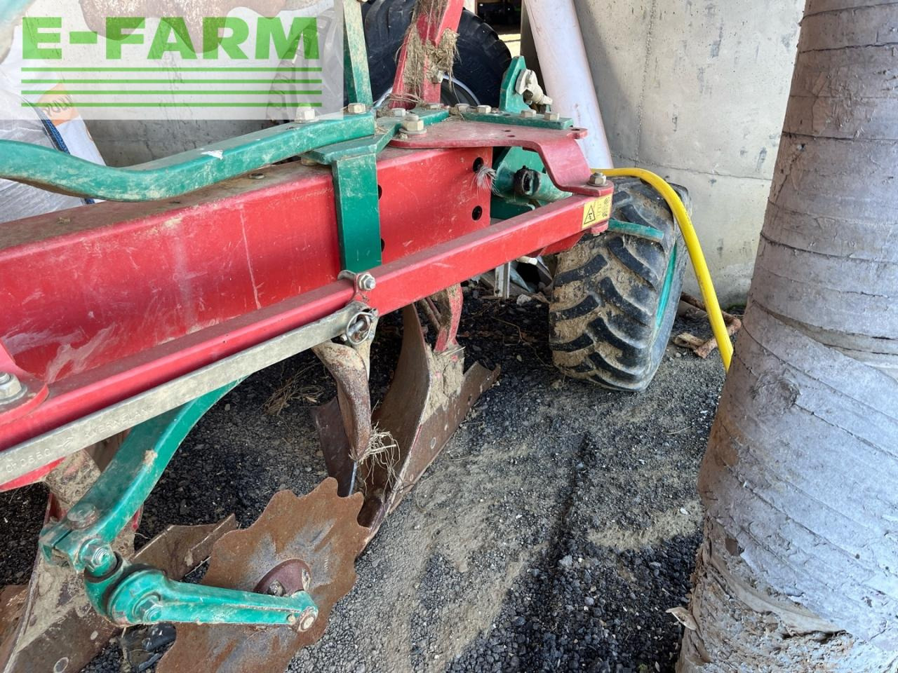 Kverneland LB 100-300 - Plow: picture 5 Kverneland LB 100-300 - Plow: picture 5