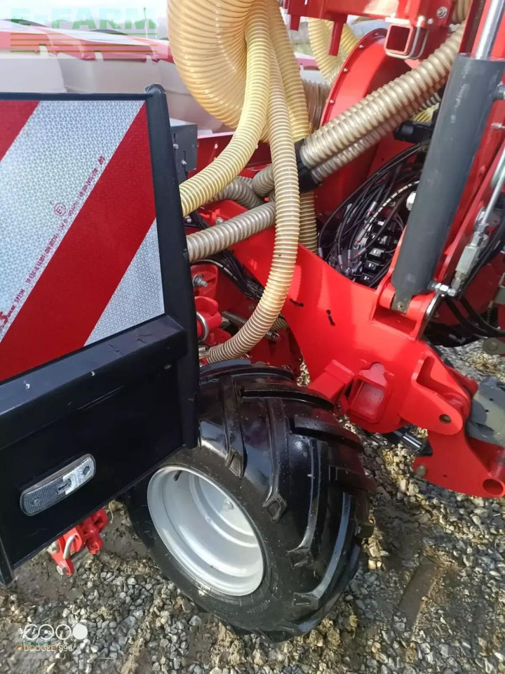 Kverneland optima f - Precision sowing machine: picture 2 Kverneland optima f - Precision sowing machine: picture 2